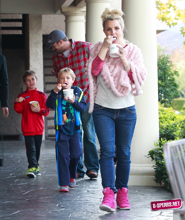 Britney Spears làm mẹ đơn thân vẫn muốn có thêm con gái 1