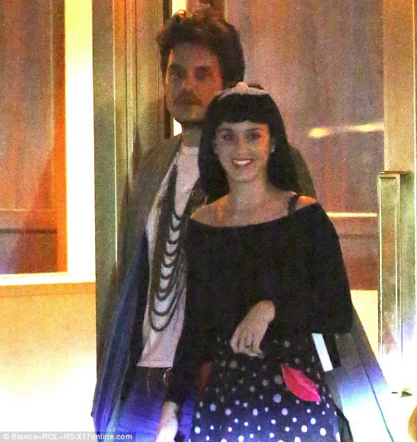 Mặc tin đ&iacute;nh h&ocirc;n Katy Perry v&agrave; John Mayer vẫn chia tay 1