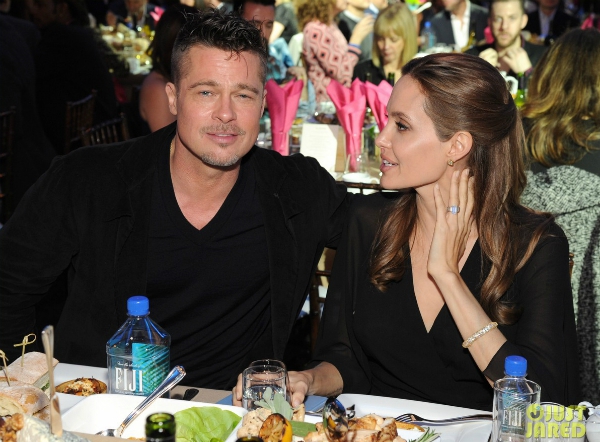 Angelina Jolie hạnh phúc hội ngộ Brad Pitt 2