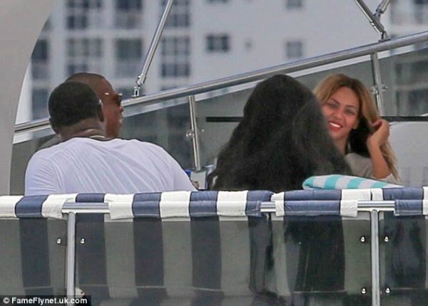Gia đình Beyoncé nghỉ dưỡng cuối tuần trên du thuyền đắt tiền 3