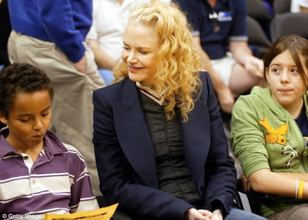 Sau tin đồn đổ vỡ, Nicole Kidman muốn sinh thêm con 2