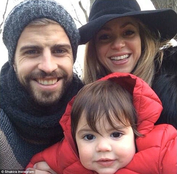 Shakira tuyên bố không cần kết hôn với tình trẻ 2