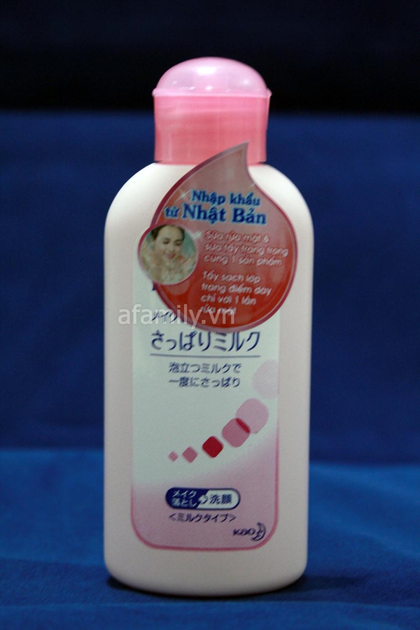 Sữa tẩy trang 2 trong 1 Biore  5