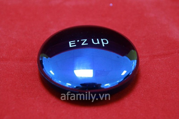 Phấn 3D E'zup: hiệu quả trang điểm 3 chiều cho khu&ocirc;n mặt 7