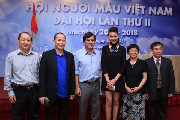 Thanh Hằng có thể thay thế Xuân Lan tại Vietnam's Next Top Model 2