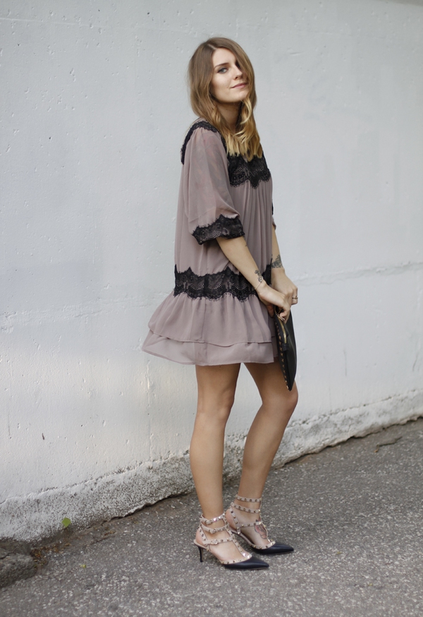 Chọn đồ cho những buổi tối hẹn h&ograve; mưa gi&oacute; 2