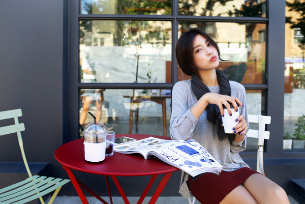 Bí quyết chọn đồ thu giúp bạn trở nên trẻ trung, tươi tắn 23 Bí quyết chọn đồ thu giúp bạn trở nên trẻ trung, tươi tắn 23