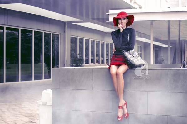 L&agrave;m mới phong c&aacute;ch c&ocirc;ng sở với đồ kẻ caro thời thượng 6