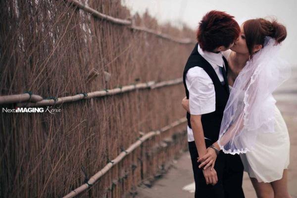 Bộ ảnh cưới gây sốt của cặp đôi đồng tính người Châu Á 10