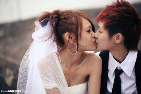 Bộ ảnh cưới gây sốt của cặp đôi đồng tính người Châu Á 14