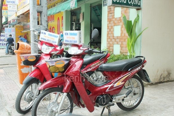 Xôn xao vì xe ôm kiểu... taxi 1 Xôn xao vì xe ôm kiểu... taxi 1