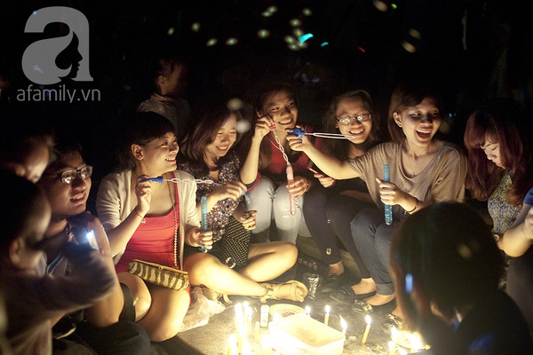 Thủ đô Hà Nội thật khác khi tắt đèn hưởng ứng giờ Trái Đất  13