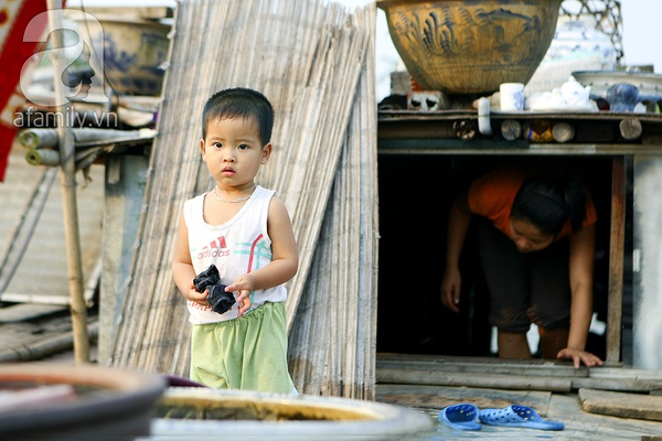 Một ngày của những đứa trẻ hiếu động ở 