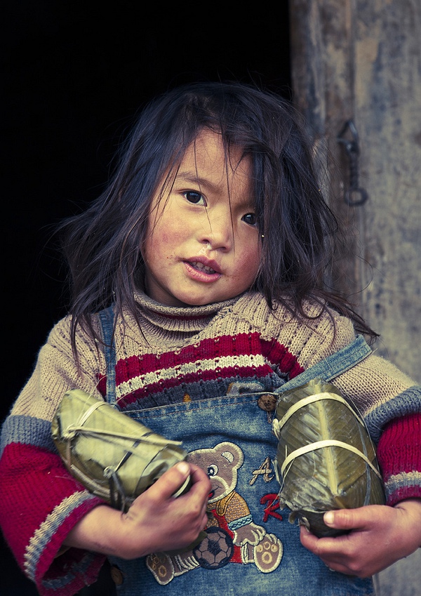 Em bé H'Mông đẹp trong veo dưới ống kính nhiếp ảnh gia nước ngoài 19