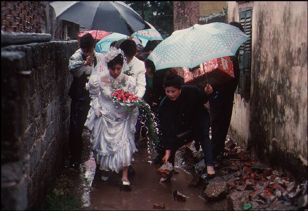 Việt Nam năm 1994 bình dị nhưng đầy bản sắc qua ống kính nhiếp ảnh gia Pháp 8