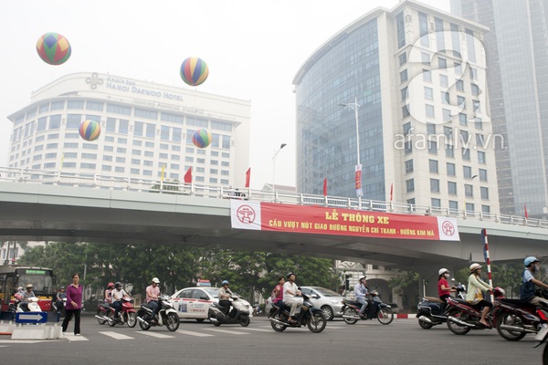 Thông xe cầu vượt dầm thép lớn nhất Việt Nam 16
