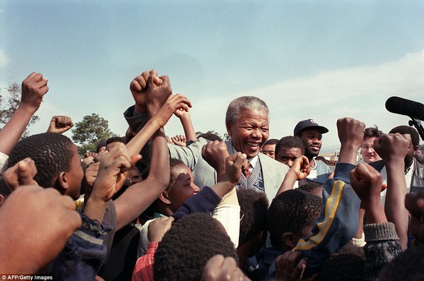 30 bức ảnh truyền cảm hứng nhất về cuộc đời Nelson Mandela 9