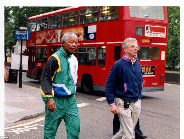 30 bức ảnh truyền cảm hứng nhất về cuộc đời Nelson Mandela 13