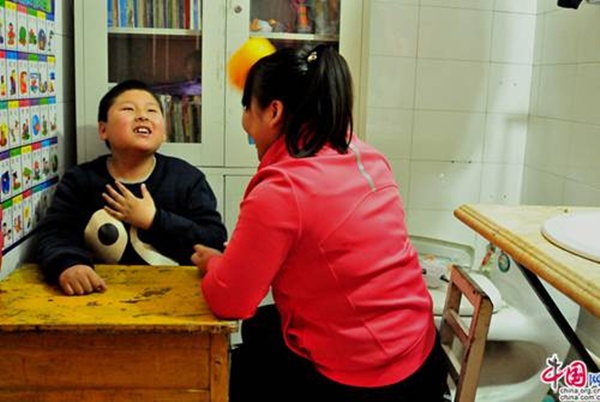 Sâu bên trong một trường dành cho trẻ tự kỷ ở Trung Quốc 3