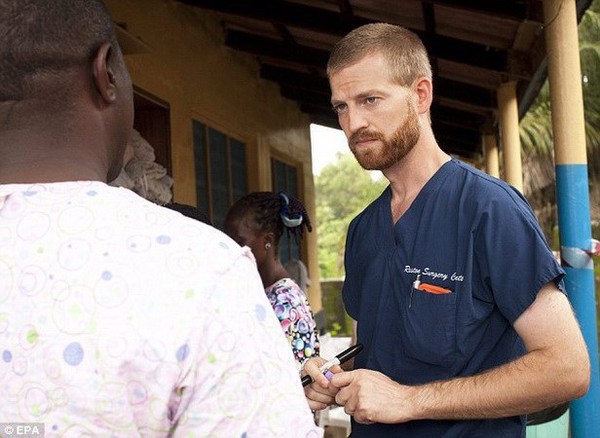 Bệnh nhân nhiễm Ebola thứ hai của Mỹ đã được xuất viện 1