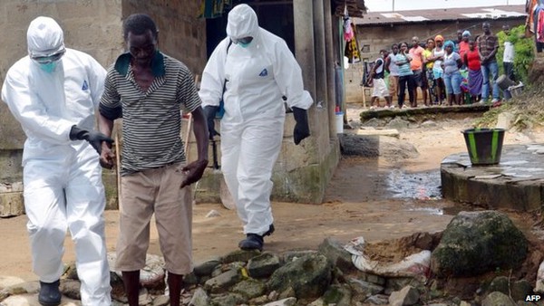 Nigeria đóng cửa tất cả các trường học tới tháng 10 vì dịch Ebola 2