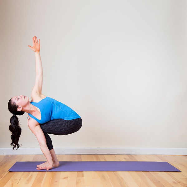 5 tư thế yoga giúp bạn luôn khỏe, ít bị cảm lạnh 3