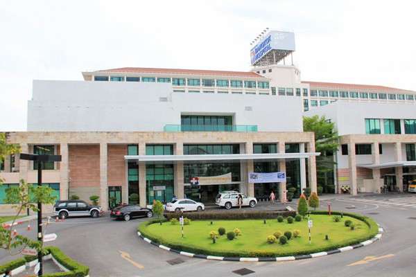 bệnh viện ở Thái Lan