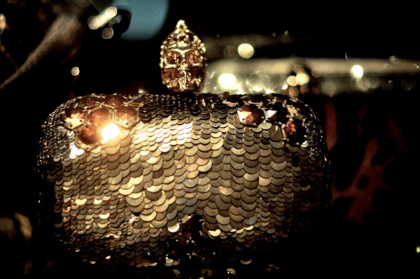 Sequin kh&ocirc;ng chỉ d&agrave;nh ri&ecirc;ng cho buổi tối 15