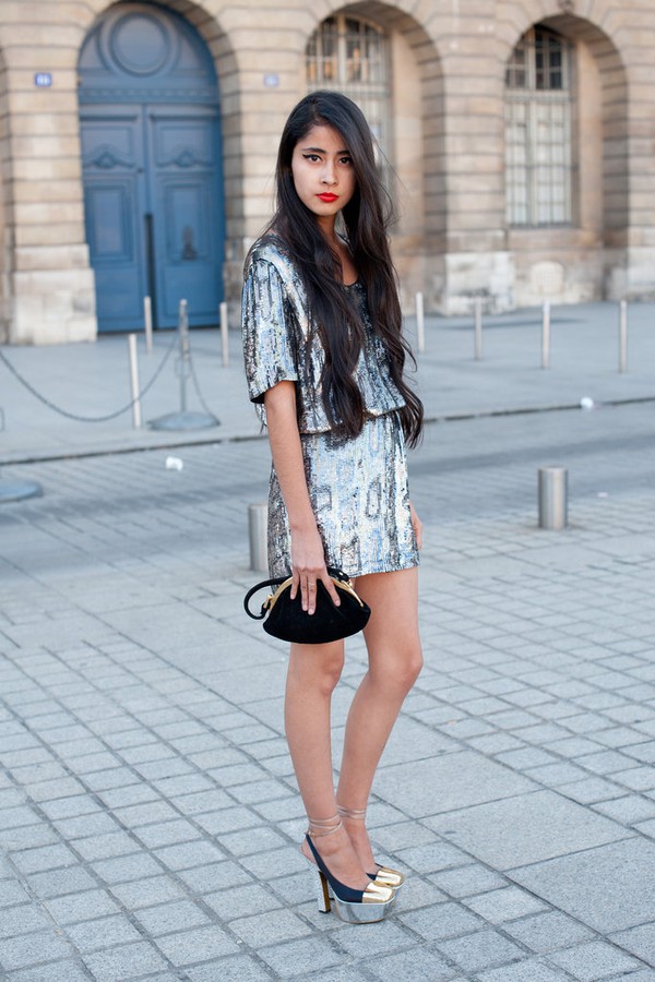 Sequin kh&ocirc;ng chỉ d&agrave;nh ri&ecirc;ng cho buổi tối 19