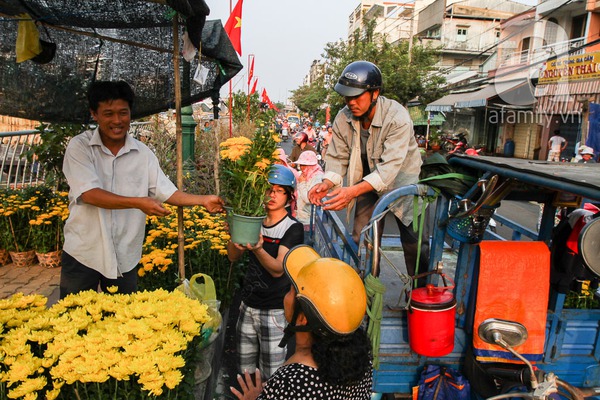 Những khuôn hình đậm chất Tết ở Sài Gòn 3