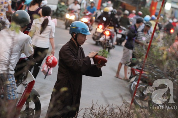 Những khuôn hình đậm chất Tết ở Sài Gòn 6