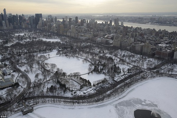 Chùm ảnh: Khung cảnh New York đóng băng như phim "Ngày tận thế" 9