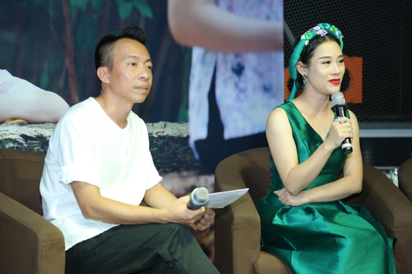 Ca sĩ Việt Hoàn làm MC hỏi khó vợ và đây là câu trả lời bất ngờ