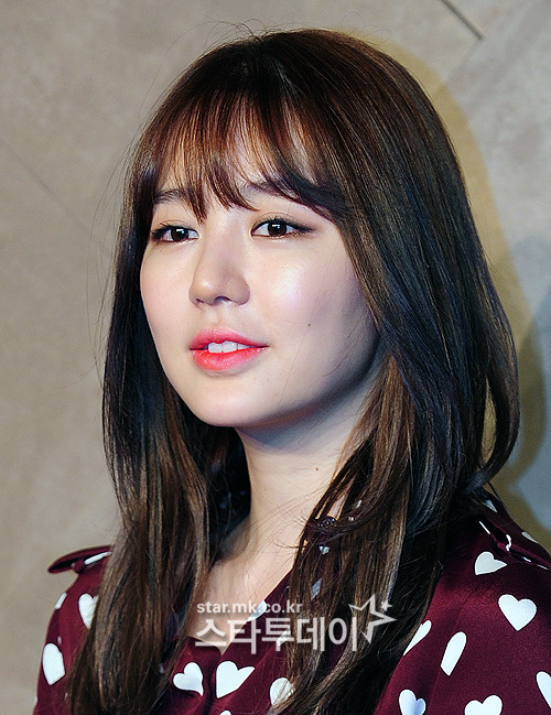 Bí quyết để có phong cách đẹp đẳng cấp như Yoon Eun Hye 18 Bí quyết để có phong cách đẹp đẳng cấp như Yoon Eun Hye 18