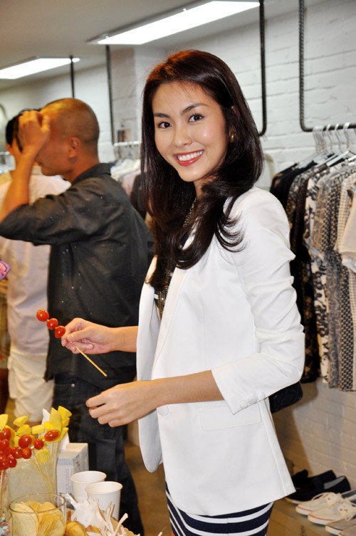 Tăng Thanh Hà chăm tái sử dụng đồ cũ nhất showbiz Việt 15 Tăng Thanh Hà chăm tái sử dụng đồ cũ nhất showbiz Việt 15