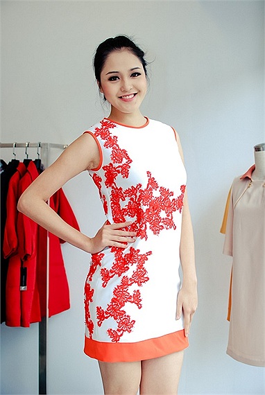 Sao Việt mất điểm v&igrave; v&ugrave;ng da dưới c&aacute;nh tay 