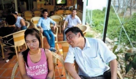 Rể Trung Quốc lấy vợ Việt: Động phòng một đêm rồi trả vợ, đòi tiền 2