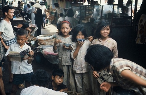 Những hình ảnh hiếm về ẩm thực vỉa hè Sài Gòn thế kỷ 20 13