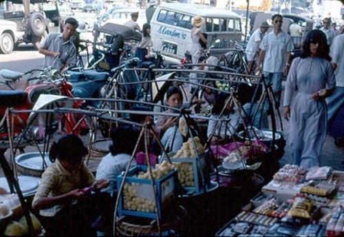 Những hình ảnh hiếm về ẩm thực vỉa hè Sài Gòn thế kỷ 20 7