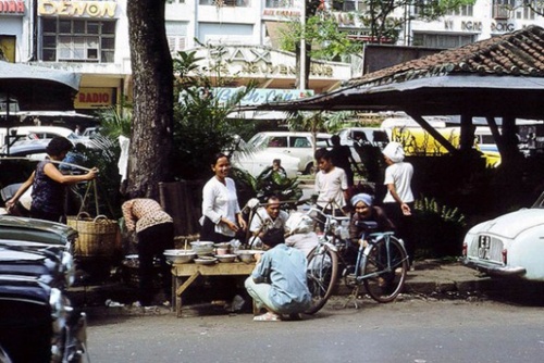 Những hình ảnh hiếm về ẩm thực vỉa hè Sài Gòn thế kỷ 20 28