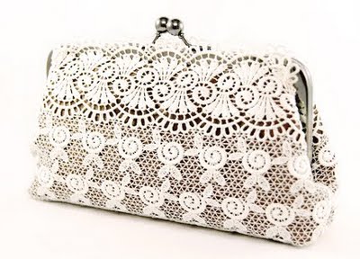 Những chiếc clutch không thể thiếu cho mùa 