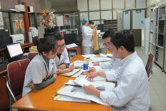 46 người nhập viện do pháo nổ 2