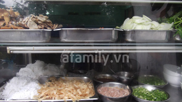 Dưới 40 ngàn, ăn gì quanh khu công sở Võ Văn Tần