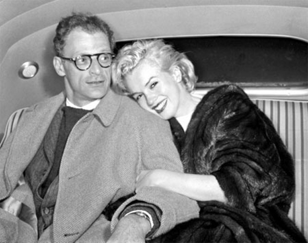 Marilyn Monroe: Chuyện tình và những mối quan hệ đồng tính
