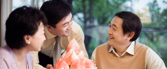 Chuyện hai ch&agrave;ng rể
