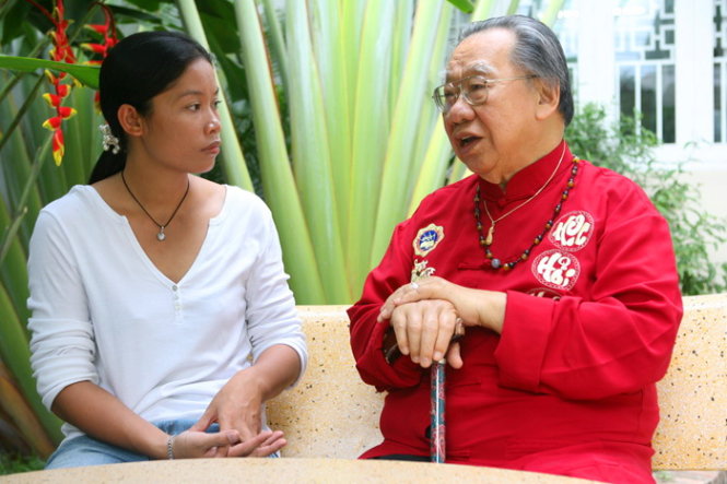 Tác giả trong dịp trò chuyện cùng GS Trần Văn Khê