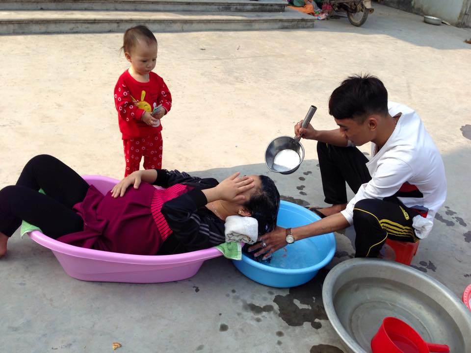 Bức ảnh, phụ nữ khao khát, gội đầu, mang thai Bức ảnh, phụ nữ khao khát, gội đầu, mang thai