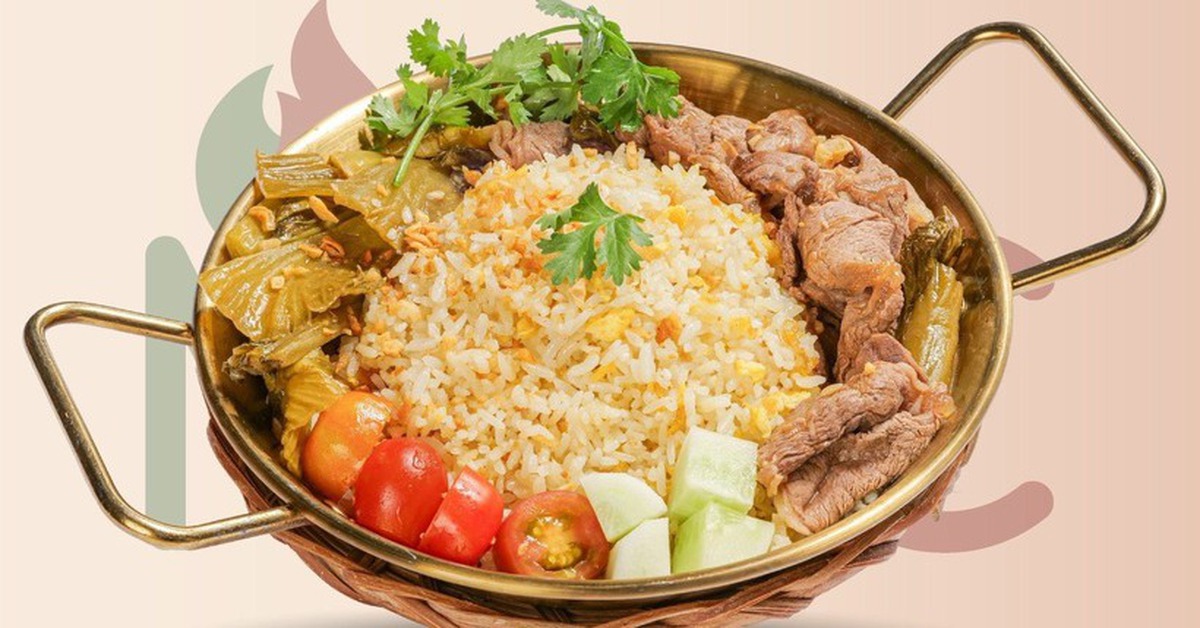 Cách làm món cơm rang dưa bò cho hội người lười