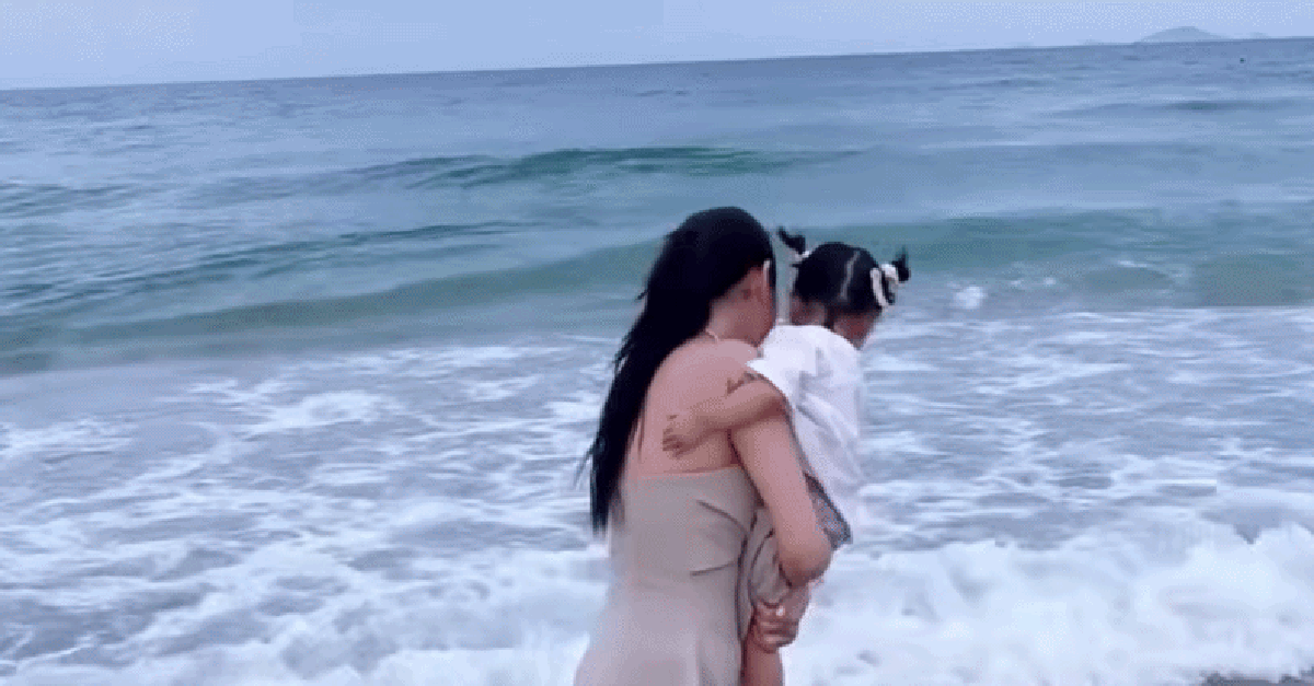 Mẹ đơn thân Vbiz từng bị bạn trai bạo hành tinh thần, phải gặp bác sĩ tâm thần để điều trị