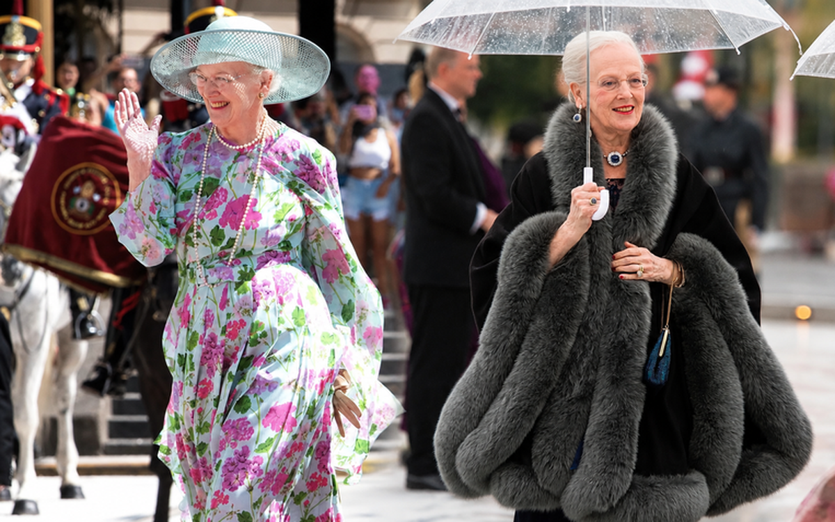 Nữ hoàng Margrethe II - 'bậc thầy' của phong cách whimsy, mặc đẹp theo cách chẳng giống ai